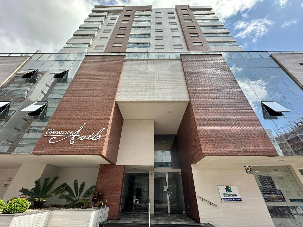 https://larreaimoveis.novobroker.com.br/condominios/932/df523d81fa63d35dbd7e5fd32c766a5e.jpg
