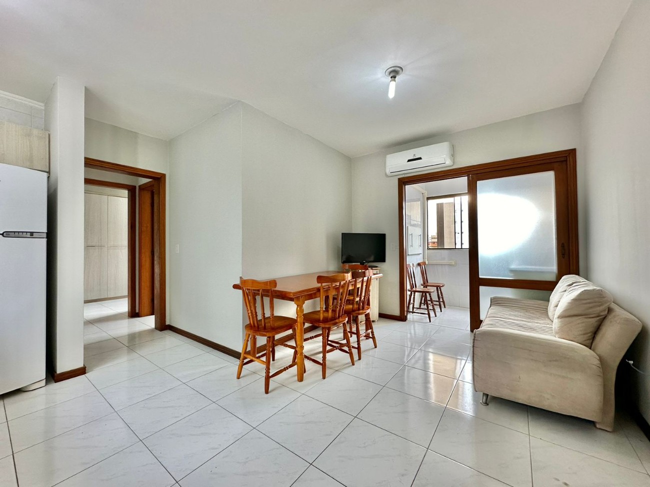 Apartamento 2 dormitórios à venda no bairro Centro em Capão Da Canoa - imovel 5508