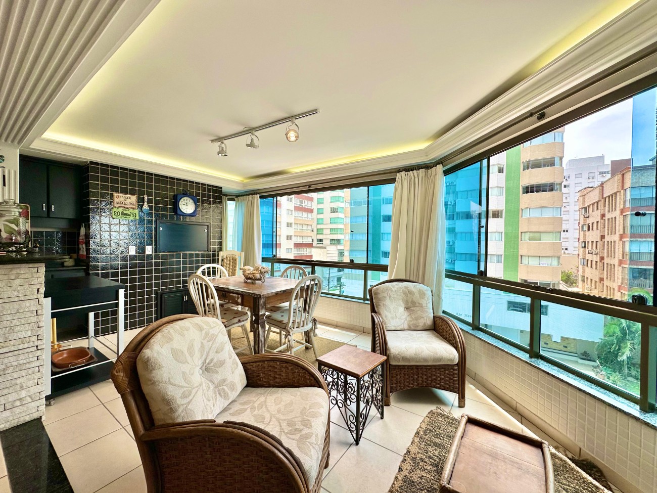 Apartamento 3 dormitórios à venda no bairro Zona Nova em Capão Da Canoa - imovel 6023