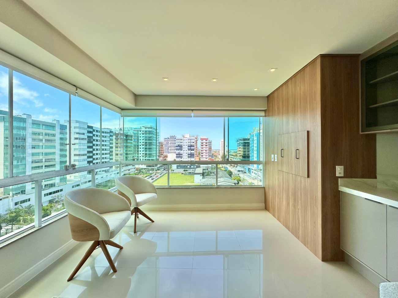 Apartamento 3 dormitórios à venda no bairro Zona Nova em Capão Da Canoa - imovel 6025