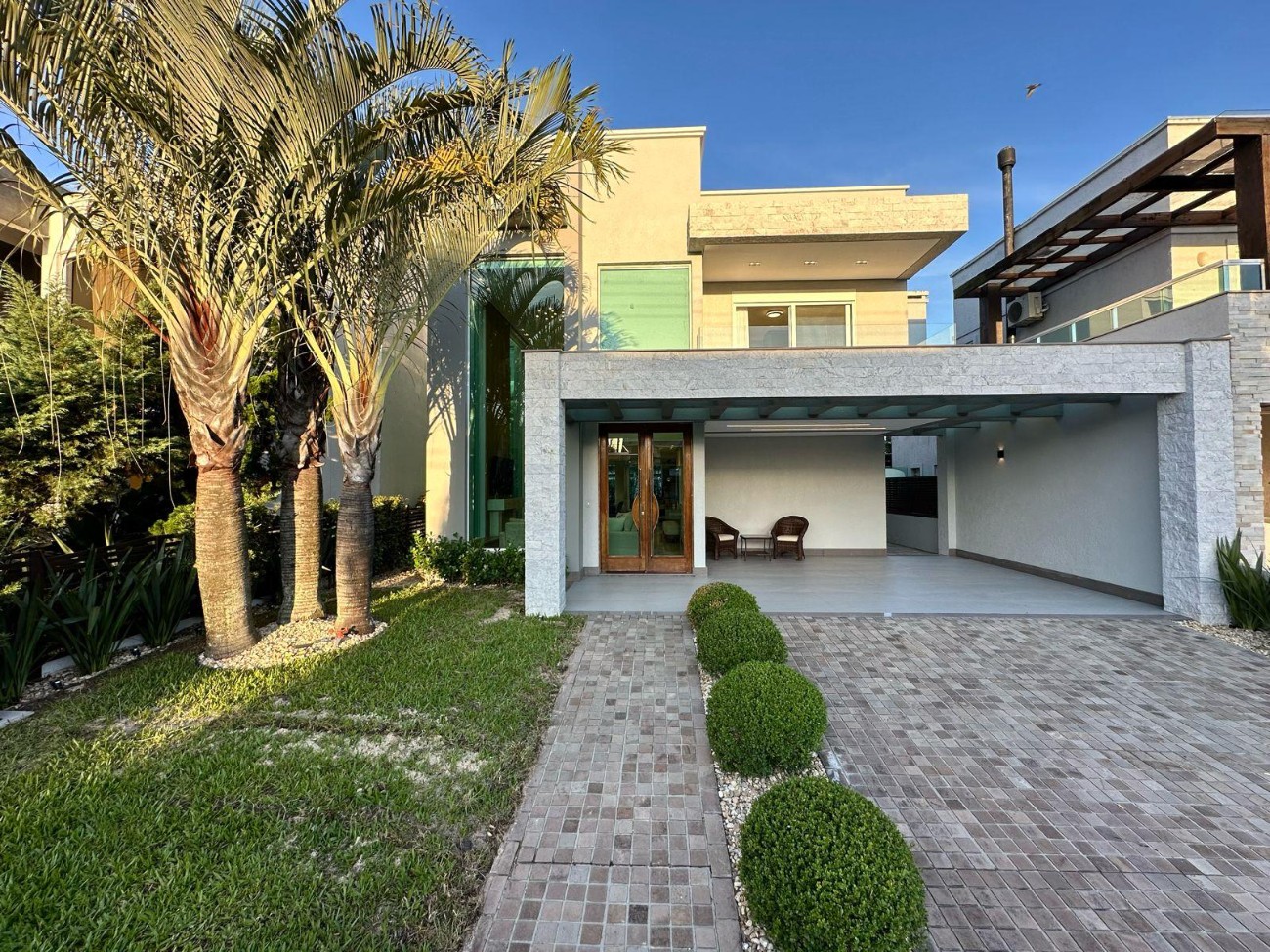 Casa em condomínio 4 dormitórios à venda no bairro Zona Nova em Capão Da Canoa - imovel 6759