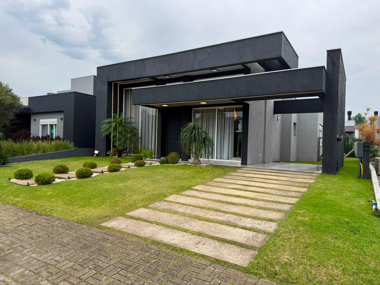 Casa em condomínio 3 dormitórios à venda no bairro Araçá em Capão Da Canoa - imovel 8151